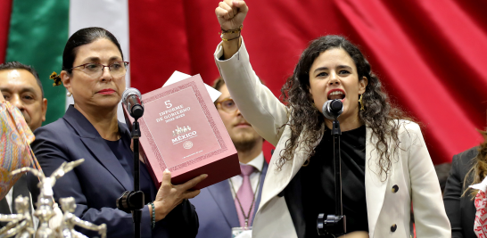 La secretaria de Gobernación, Luisa María Alcalde acudió a San Lázaro para entregar el Quinto Informe de Gobierno del presidente Andrés Manuel López Obrador. Foto EE: Hugo Salazar