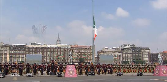 Desfile Cívico Militar para conmemorar el Aniversario de la Independencia de México.