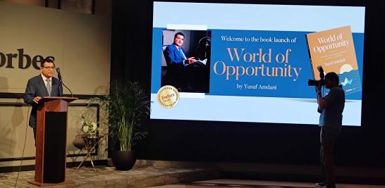 Yusuf Amdani, en la presentación del libro World of Opportunity en Nueva York