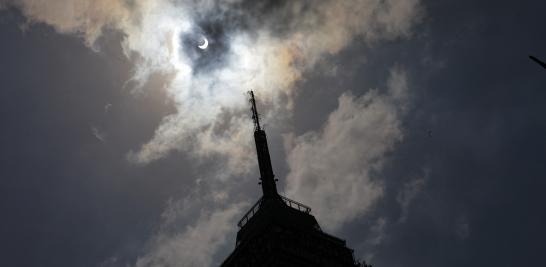 Eclipse solar anular 2023 en la CDMX. Foto EE: Eric Lugo.