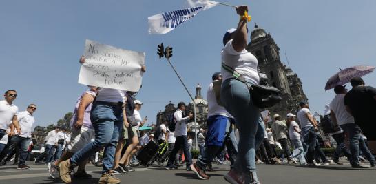 Los trabajadores del Poder Judicial federal buscan frenar la extinción de 13 de 14 fideicomisos judiciales que representan aproximadamente 15,000 millones de pesos, bajo el argumento de que se afectarán sus ingresos y derechos laborales. Foto: Eric Lugo.