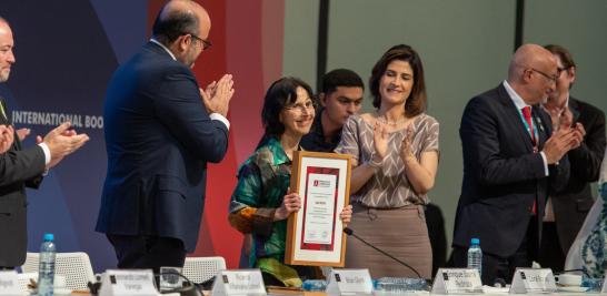 La autora de poemarios fundamentales como “El ser que va a morir” (1982), fue reconocida con el Premio FIL 2023, la primera edición de este encuentro editorial sin la presencia de su fundador, Raúl Padilla López. Foto EE: Cortesía FIL Guadalajara.