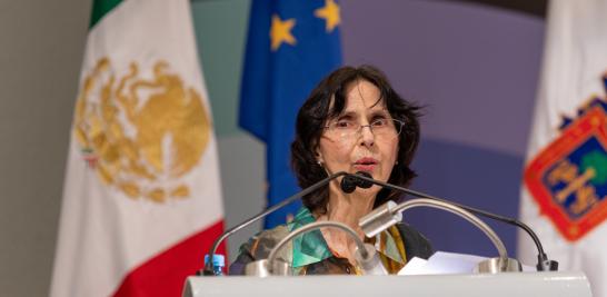 Coral Bracho durante su participación en la Feria Internacional del Libro de Guadalajara. Foto EE: Cortesía.