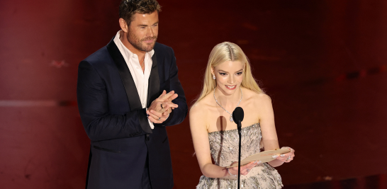 Anya Taylor Joy y Christopher Hemsworth presentan a los nominados en las categorías de Mejor Corto Animado y Mejor Película Animada. Foto: Reuters