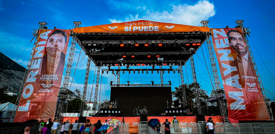 El escenario se colocó en el Campo de Béisbol El Obispo en la zona poniente de San Pedro Garza García. Foto EE: Cortesía X / @loreniacanavati