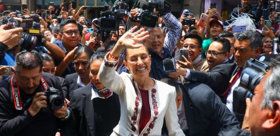 Claudia Sheinbaum llegando al Metropolitan para celebrar la entrega de constancia de mayoría como presidenta electa de México. Foto EE: Rosario Servin.