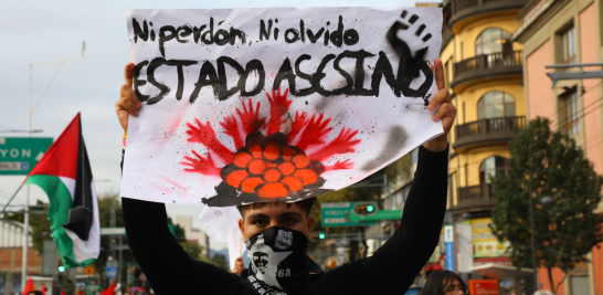 Marcha para conmemorar el 56 aniversario de la matanza de Tlatelolco el 2 de octubre de 1968.