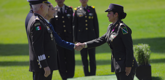 Salutación a Claudia Sheinbaum de parte de las Fuerzas Armadas y de la Guardia Nacional.