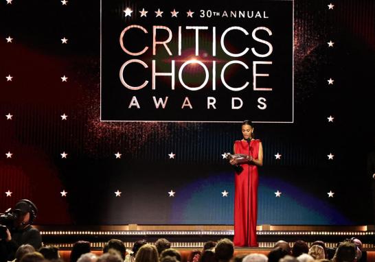 Zoe Zaldaña, ganó el premio a Mejor Actriz de Reparto por el filme Emilia Pérez.