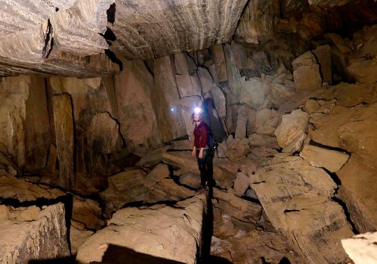 La Universidad Hebrea de Jerusalén anunció el hallazgo de la cueva de sal más larga del mundo llamada Malham, que se extiende por más de 10 kilómetros, lo que, aseguran, le quita ese título a Irán que lo había mantenido durante 13 años. La cueva atraviesa el monte Sedom, la montaña más grande de Israel, adyacente al Mar Muerto.