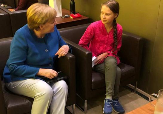 Greta Thunberg se ha reunido con figuras políticas como la canciller alemana Ángela Merkel. Foto: Reuters