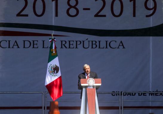 El presidente Andrés Manuel López Obrador hizo un repaso por los principales ejes de su gobierno y programas sociales para adultos mayores, personas con discapacidad, jóvenes e indígenas, principalmente. Foto EE: Eric Lugo