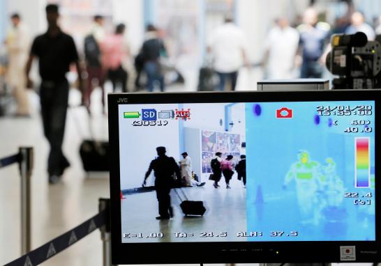 El coronavirus surgido en China amenaza con provocar graves consecuencias económicas si se desata el pánico, advirtió el Consejo Mundial de Viajes y Turismo. Fotos: Reuters.