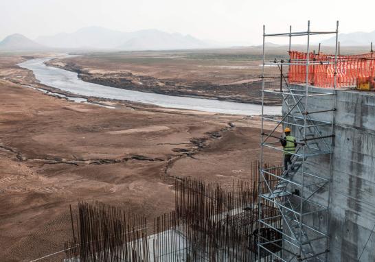 El Río Nilo, que fluye a lo largo de unos 6,000 kilómetros, es una fuente de aprovisionamiento de agua esencial para una decena de países del este de África. Fotos: Reuters.