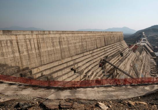 El Río Nilo, que fluye a lo largo de unos 6,000 kilómetros, es una fuente de aprovisionamiento de agua esencial para una decena de países del este de África. Fotos: Reuters.