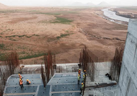 El Río Nilo, que fluye a lo largo de unos 6,000 kilómetros, es una fuente de aprovisionamiento de agua esencial para una decena de países del este de África. Fotos: Reuters.