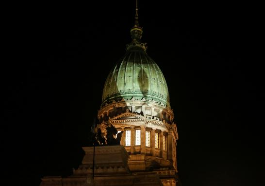 Protests as senate debates abortion bill in Buenos Aires