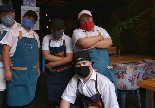 El establecimiento ubicado al sur de la CDMX permite a  jóvenes con síndrome de Down adquirir las herramientas necesarias y así tener una vida independiente y fortalecer sus habilidades al socializar en un espacio laboral. Foto: Rosario Servin