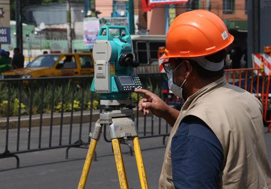 En el lugar del siniestro se realizan las investigaciones periciales correspondientes. Foto EE: Rosario Servin