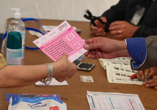 Los mexicanos votan este domingo en una consulta popular promovida por el presidente del país, Andrés Manuel López Obrador. Foto EE: Eric Lugo