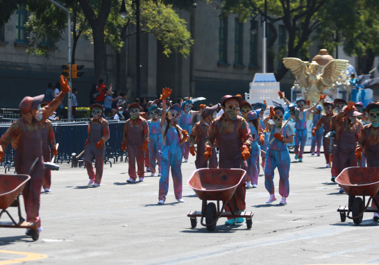 Los visitantes pudieron disfrutar de un desfile que tuvo una longitud de 1 kilómetro. Foto EE: Eric Lugo