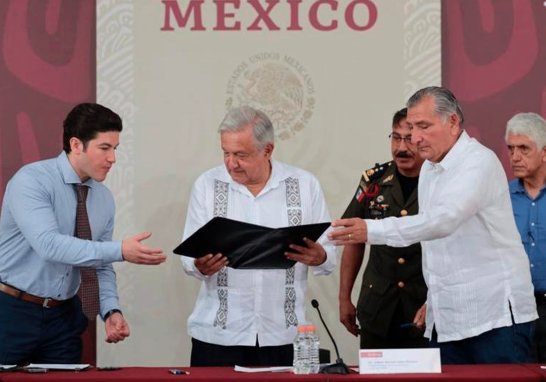 Samuel García, gobernador de Nuevo León; Andrés Manuel López Obrador, presidente de México y Adán Augusto López, secretario de Gobernación. Foto EE: Cortesía Presidencia de México