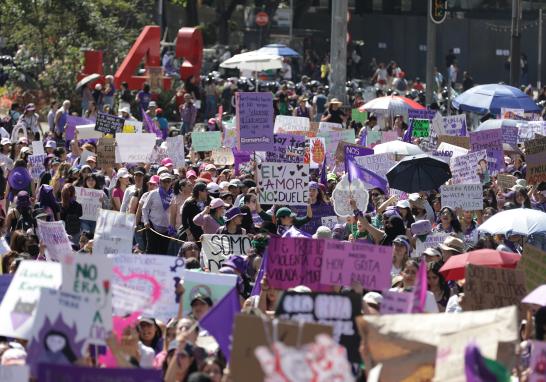 Marcha del 8M en la Ciudad de México. Foto EE: Eric Lugo