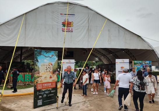 Ingreso al Pabellón Gastronómico