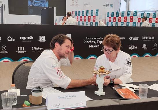 Jueces deliberando en el Concurso Nacional de Pinchos y Tapas