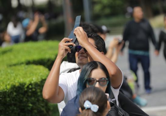 Eclipse solar anular 2023 en la CDMX. Foto EE: Eric Lugo.