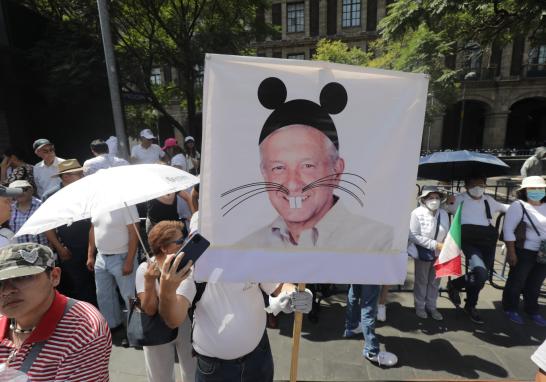 Los trabajadores del Poder Judicial federal buscan frenar la extinción de 13 de 14 fideicomisos judiciales que representan aproximadamente 15,000 millones de pesos, bajo el argumento de que se afectarán sus ingresos y derechos laborales. Foto: Eric Lugo.