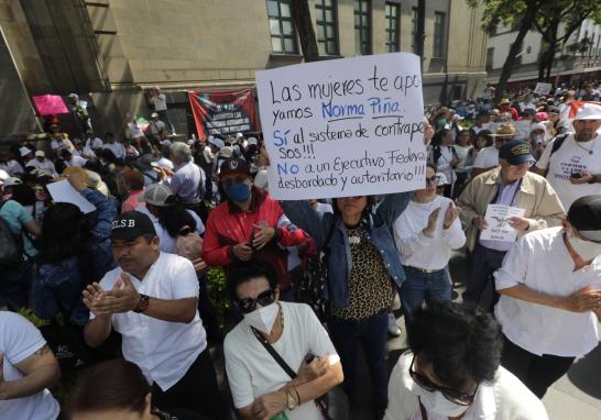 Los trabajadores del Poder Judicial federal buscan frenar la extinción de 13 de 14 fideicomisos judiciales que representan aproximadamente 15,000 millones de pesos, bajo el argumento de que se afectarán sus ingresos y derechos laborales. Foto: Eric Lugo.