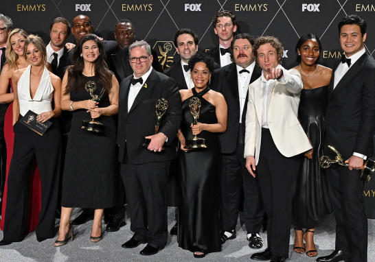 Actores y equipo de la serie The Bear. Foto: AFP