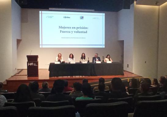 Esta exposición resalta los programas educativos que se imparten durante el periodo de encarcelamiento. Foto EE: Cortesía Museo Memoria y Tolerancia