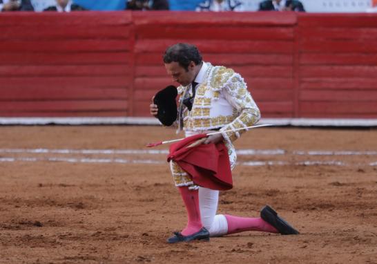 Antonio Ferrera en la Monumental Plaza de Toros México. Foto EE: Eric Lugo