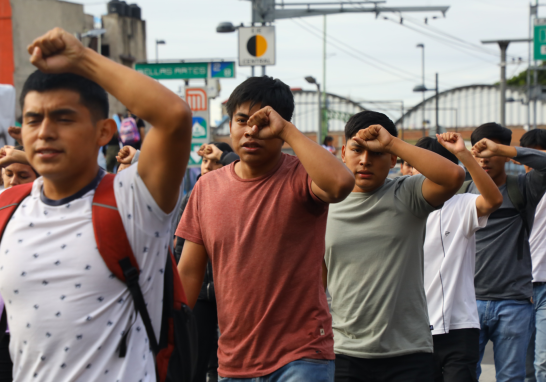 Marcha para conmemorar el 56 aniversario de la matanza de Tlatelolco el 2 de octubre de 1968.