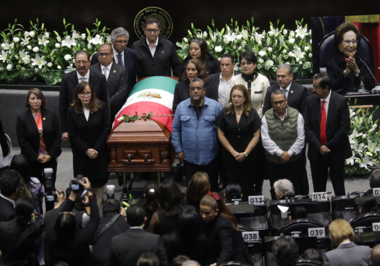 Homenaje luctuoso de Ifigenia Martínez en la Cámara de Diputados.