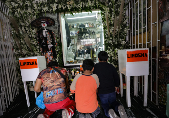 Altar a la Santa Muerte en el Barrio de Tepito.