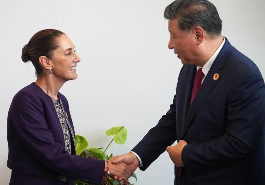 La presidenta mexicana Claudia Sheinbaum se reunió con su homólogo chino Xi Jinping.