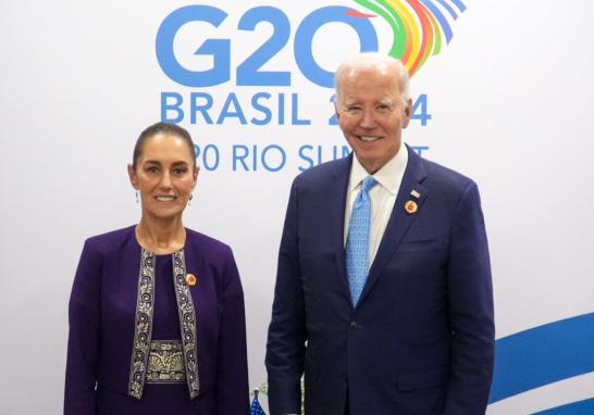 Facebook: https://www.facebook.com/ElEconomista.mx 

https://www.eleconomista.com.mx/politica/sheinbaum-y-biden-refrendan-amistad-mexico-y-eu-y-importancia-trabajar-20241118-734706.html

La mandataria mexicana dejó en claro el mensaje de trabajar de maneras coordinada con EU en materia de migración, seguridad y economía.

#ElEconomista #EETV