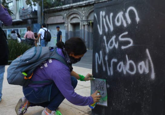 Contingentes, activistas y ciudadanas salen a las calles este 25 de noviembre con motivo del Día Internacional de la Eliminación de la Violencia en Contra de la Mujer.