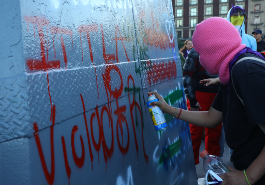 Contingentes, activistas y ciudadanas salen a las calles este 25 de noviembre con motivo del Día Internacional de la Eliminación de la Violencia en Contra de la Mujer.