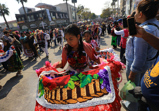 Millones de fieles visitaron la Basílica de Guadalupe, para cantar las mañanitas a la virgen.