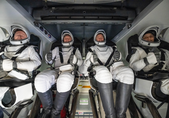 Butch Wilmore, Aleksandr Gorbunov, Nick Hague y Suni Williams.