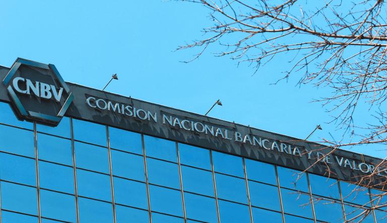 Las empresas listadas deberán informar de sus acciones en pro del medio ambiente, determinó la CNBV.