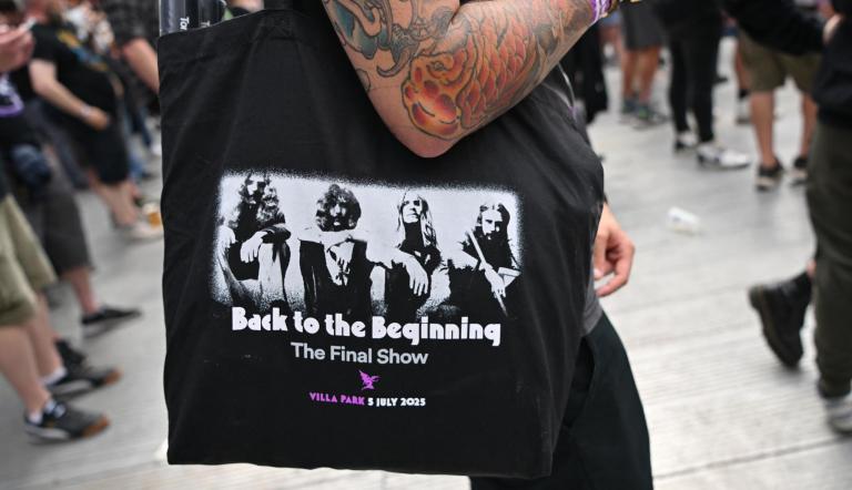 El concierto "Back to The Beginning", de la banda británica de rock Black Sabbath, será el último de Ozzy Osbourne como líder de Black Sabbath.