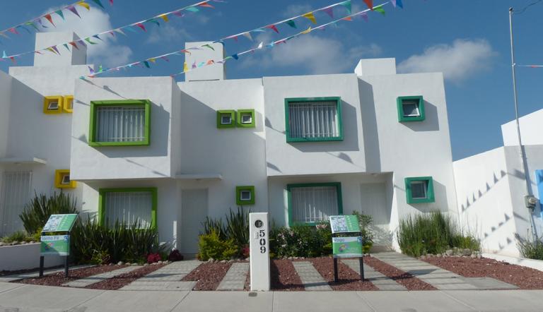 - - VIVIENDA.