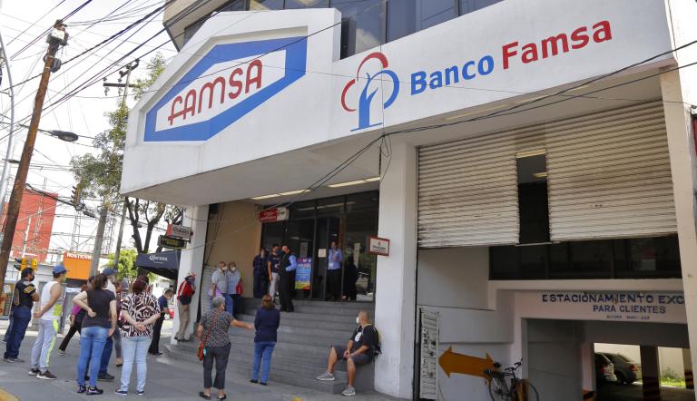 BANCO FAMSA . FOTO :HUGO SALAZAR / EL ECONOMISTA .