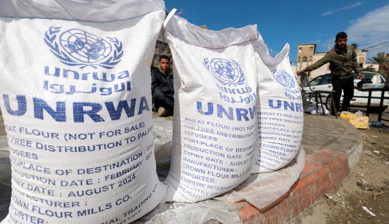 La La UNRWA afirmó que esta decisión acelerará la hambruna y muchos más morirán de hambre, deshidratación y falta de refugio. Foto: Reuters.