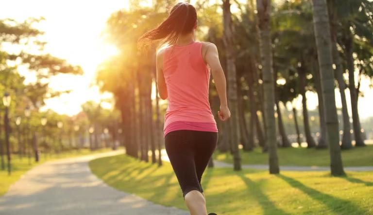 A los seguidores del régimen 30-30-30 se les dice que hagan 30 minutos de cardio por la mañana. Foto: Shutterstock